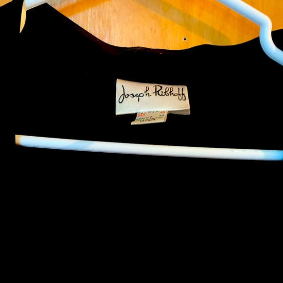 Black top joseph ribkoff size 12 - Picture 2 of 3